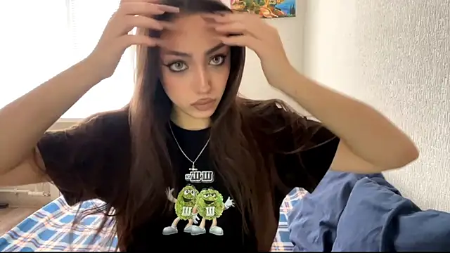 Snapshot of Leaf_Unto chatting on October 15, 2025, 10:59 am Leaf Unto online show from October 15, 2025, 10:59 am