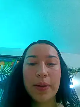 Snapshot of Sol_Sunny chatting on May 5, 2026, 9:23 pm Sol Sunny online show from May 5, 2026, 9:23 pm