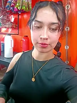 Snapshot of Sol_Sunny chatting on June 6, 2026, 9:41 pm Sol Sunny online show from June 6, 2026, 9:41 pm