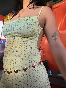 Snapshot of Sol_Sunny chatting on June 27, 2026, 9:42 pm Sol Sunny online show from June 27, 2026, 9:42 pm