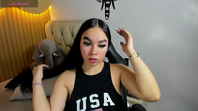 MOLLYSPENCER1 online show from July 4, 2026, 6:58 pm