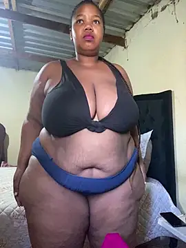 Snapshot of Curvycandy95 chatting on June 10, 2026, 7:07 am Curvycandy95 online show from June 10, 2026, 7:07 am