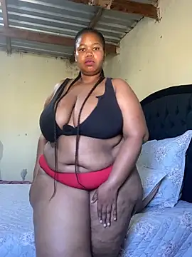 Snapshot of Curvycandy95 chatting on June 14, 2026, 8:16 am Curvycandy95 online show from June 14, 2026, 8:16 am