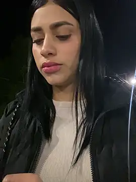 AlannaEvons online show from September 25, 2025, 1:20 am