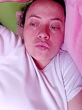 Snapshot of _honey12 chatting on September 8, 2025, 9:14 pm honey12 online show from September 8, 2025, 9:14 pm