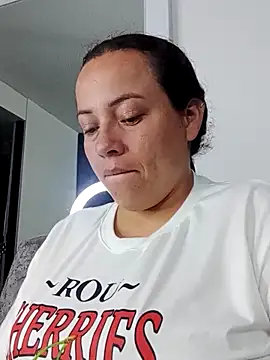 Snapshot of _honey12 chatting on September 18, 2025, 11:34 am honey12 online show from September 18, 2025, 11:34 am