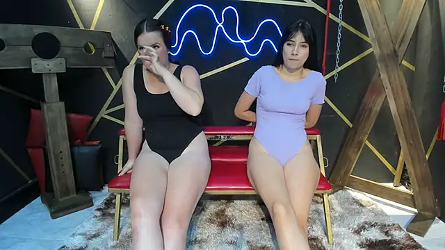 Snapshot of BDSM_Vantablack__ chatting on November 4, 2025, 12:37 pm BDSM Vantablack online show from November 4, 2025, 12:37 pm