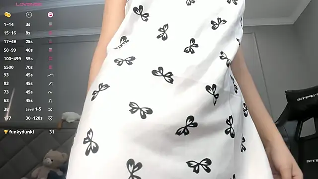 Snapshot of Yunleah chatting on October 22, 2025, 2:23 am Yunleah online show from October 22, 2025, 2:23 am