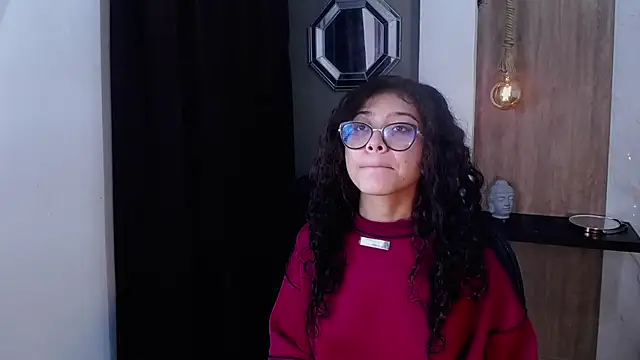 Snapshot of honeymoon_12 chatting on November 7, 2025, 1:55 pm honeymoon 12 online show from November 7, 2025, 1:55 pm