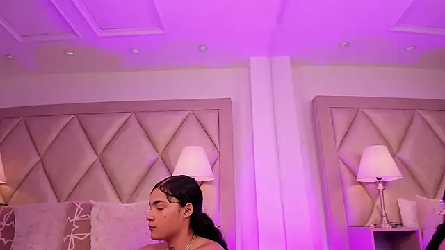 Snapshot of PauVega_ chatting on November 26, 2025, 1:34 pm PauVega online show from November 26, 2025, 1:34 pm