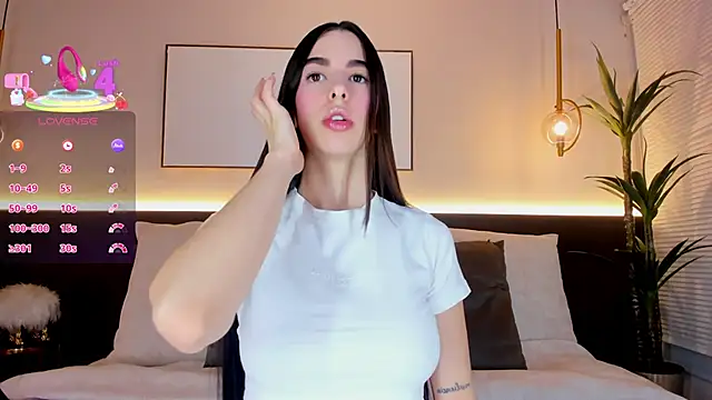 SolAvelar online show from December 15, 2025, 3:22 am