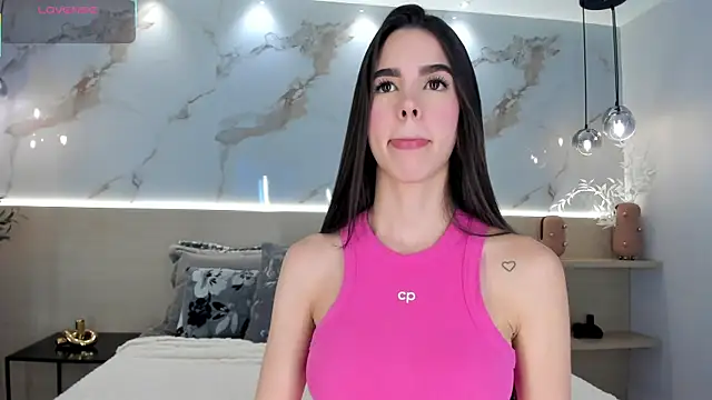 SolAvelar online show from June 30, 2026, 12:11 am