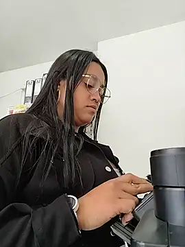 Snapshot of -Mia1 chatting on July 28, 2026, 4:39 pm -Mia1 online show from July 28, 2026, 4:39 pm