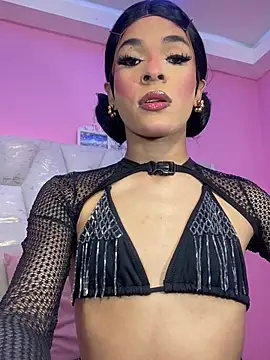 Amira Ember online show from June 24, 2026, 4:11 am