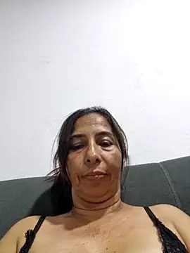 maleja23 online show from September 13, 2025, 11:37 pm