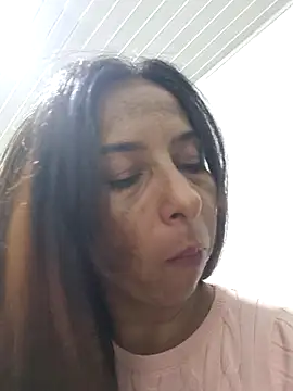 maleja23 online show from September 19, 2025, 1:40 am