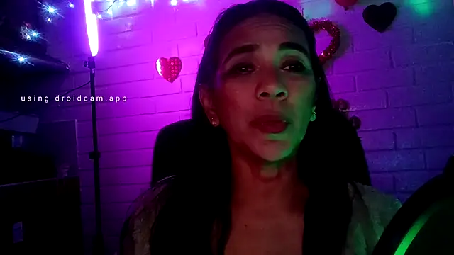 MiiaVelasquez online show from February 13, 2026, 4:52 am