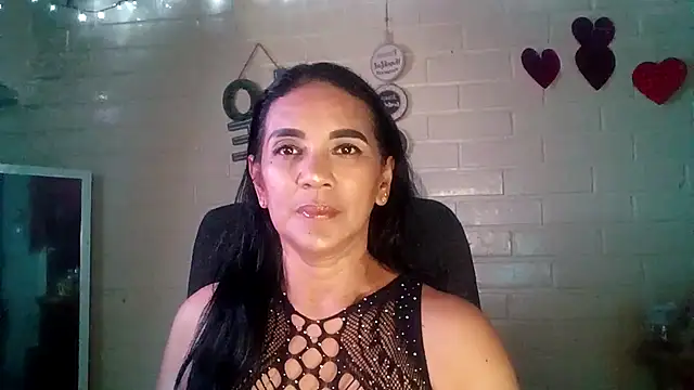 MiiaVelasquez online show from April 1, 2026, 4:35 am