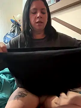 Snapshot of LaGueraDelMar chatting on October 30, 2025, 5:46 pm LaGueraDelMar online show from October 30, 2025, 5:46 pm