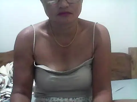 nathalie0045 online show from February 23, 2026, 11:57 pm