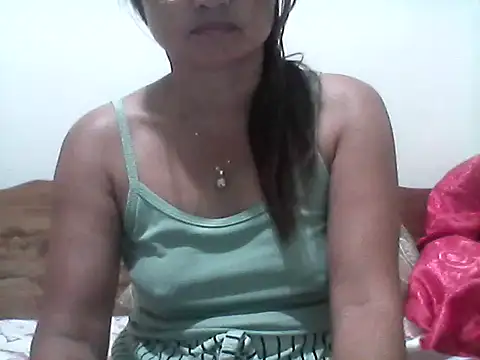 nathalie0045 online show from March 13, 2026, 10:55 am