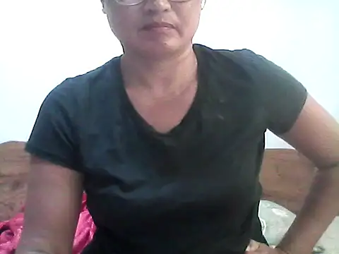 nathalie0045 online show from June 23, 2026, 5:05 am