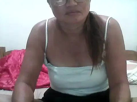 nathalie0045 online show from July 20, 2026, 11:18 pm