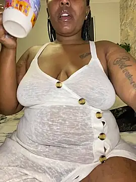 fatpussydallx online show from April 28, 2026, 2:38 am