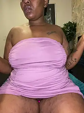 Snapshot of fatpussydallx chatting on June 2, 2026, 4:36 am fatpussydallx online show from June 2, 2026, 4:36 am
