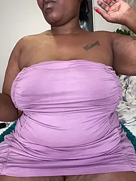 Snapshot of fatpussydallx chatting on June 10, 2026, 6:45 am fatpussydallx online show from June 10, 2026, 6:45 am