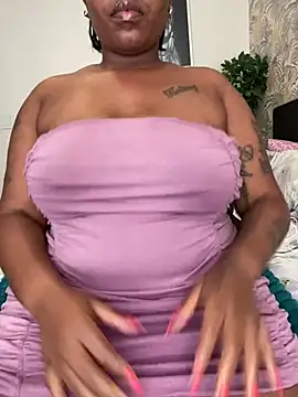 Snapshot of fatpussydallx chatting on June 11, 2026, 6:11 am fatpussydallx online show from June 11, 2026, 6:11 am