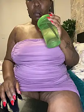 Snapshot of fatpussydallx chatting on June 15, 2026, 4:47 am fatpussydallx online show from June 15, 2026, 4:47 am