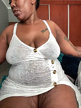 Snapshot of fatpussydallx chatting on July 15, 2026, 8:41 am fatpussydallx online show from July 15, 2026, 8:41 am