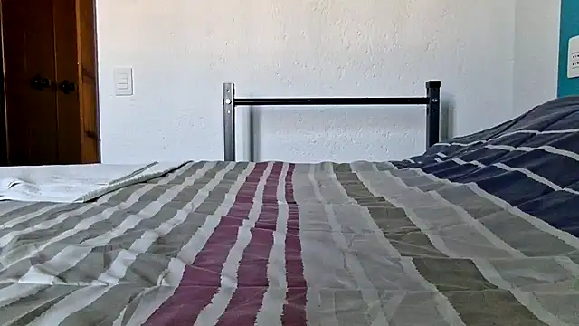 Snapshot of thelion0508 chatting on November 7, 2025, 11:10 am thelion0508 online show from November 7, 2025, 11:10 am