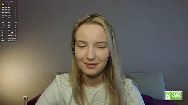 Snapshot of HongTomczak chatting on June 14, 2026, 7:43 am HongTomczak online show from June 14, 2026, 7:43 am