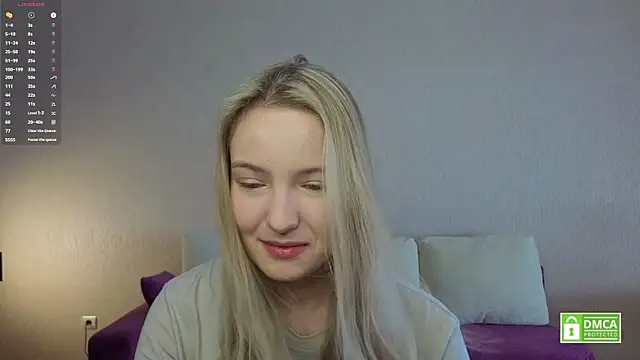 Snapshot of HongTomczak chatting on June 17, 2026, 6:27 am HongTomczak online show from June 17, 2026, 6:27 am