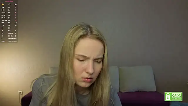 Snapshot of HongTomczak chatting on June 19, 2026, 7:45 am HongTomczak online show from June 19, 2026, 7:45 am
