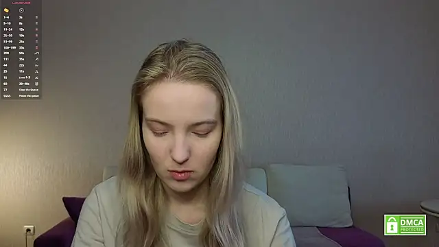 Snapshot of HongTomczak chatting on June 26, 2026, 7:35 am HongTomczak online show from June 26, 2026, 7:35 am