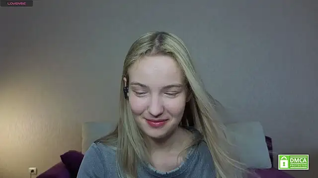 Snapshot of HongTomczak chatting on July 7, 2026, 7:45 am HongTomczak online show from July 7, 2026, 7:45 am