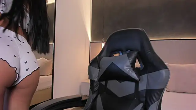 emily tolson online show from March 10, 2026, 3:00 am