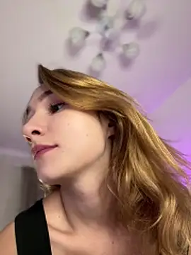 Snapshot of SugarDanger chatting on November 17, 2025, 5:46 am SugarDanger online show from November 17, 2025, 5:46 am