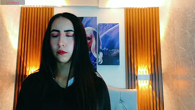 Sophi Thaylorr online show from September 20, 2025, 1:01 pm