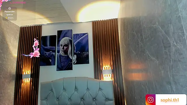 Sophi Thaylorr online show from September 29, 2025, 1:05 pm