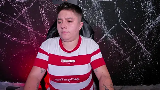 Snapshot of IanGilbert chatting on October 24, 2025, 9:22 pm IanGilbert online show from October 24, 2025, 9:22 pm