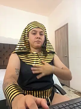 Snapshot of IanGilbert chatting on October 30, 2025, 8:53 pm IanGilbert online show from October 30, 2025, 8:53 pm