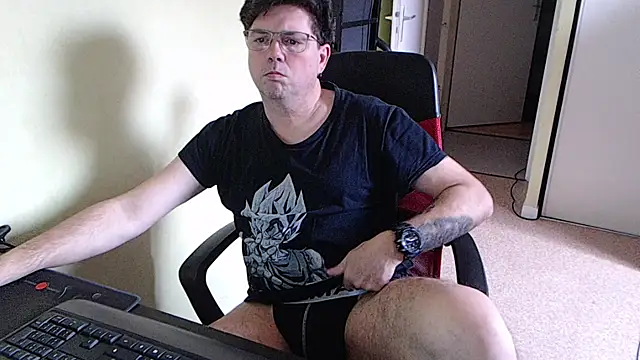 blueandwhite1 online show from February 20, 2026, 3:45 pm