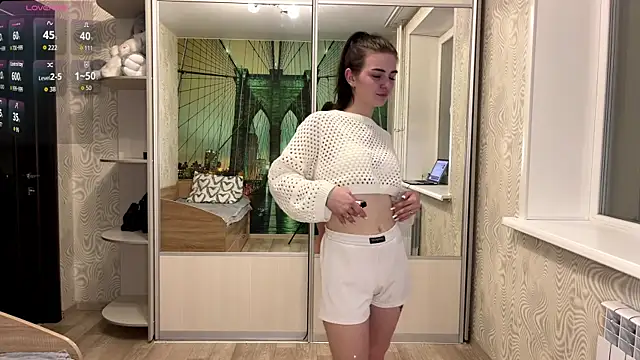 Snapshot of TianaWidell chatting on November 17, 2025, 1:17 pm TianaWidell online show from November 17, 2025, 1:17 pm