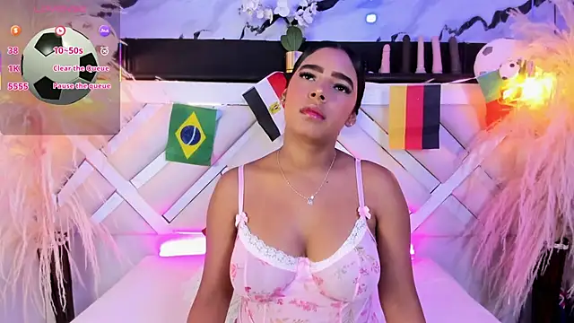 Zoe-Johnson  online show from July 3, 2026, 9:21 pm