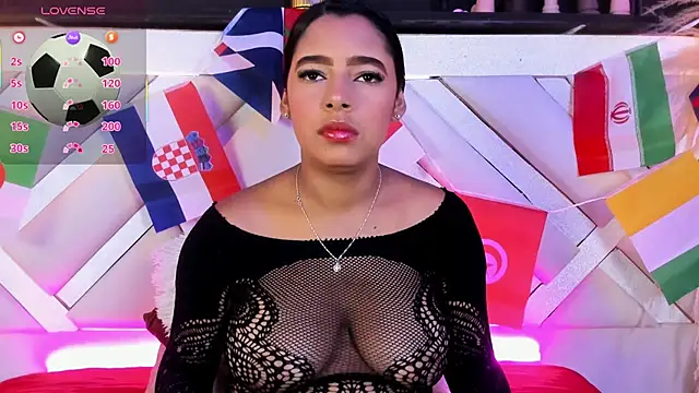 Zoe-Johnson  online show from July 12, 2026, 9:39 pm