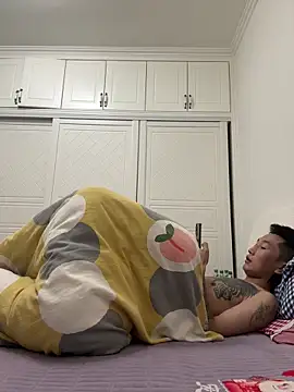 Snapshot of YJBJ258258 chatting on November 17, 2025, 10:26 pm YJBJ258258 online show from November 17, 2025, 10:26 pm